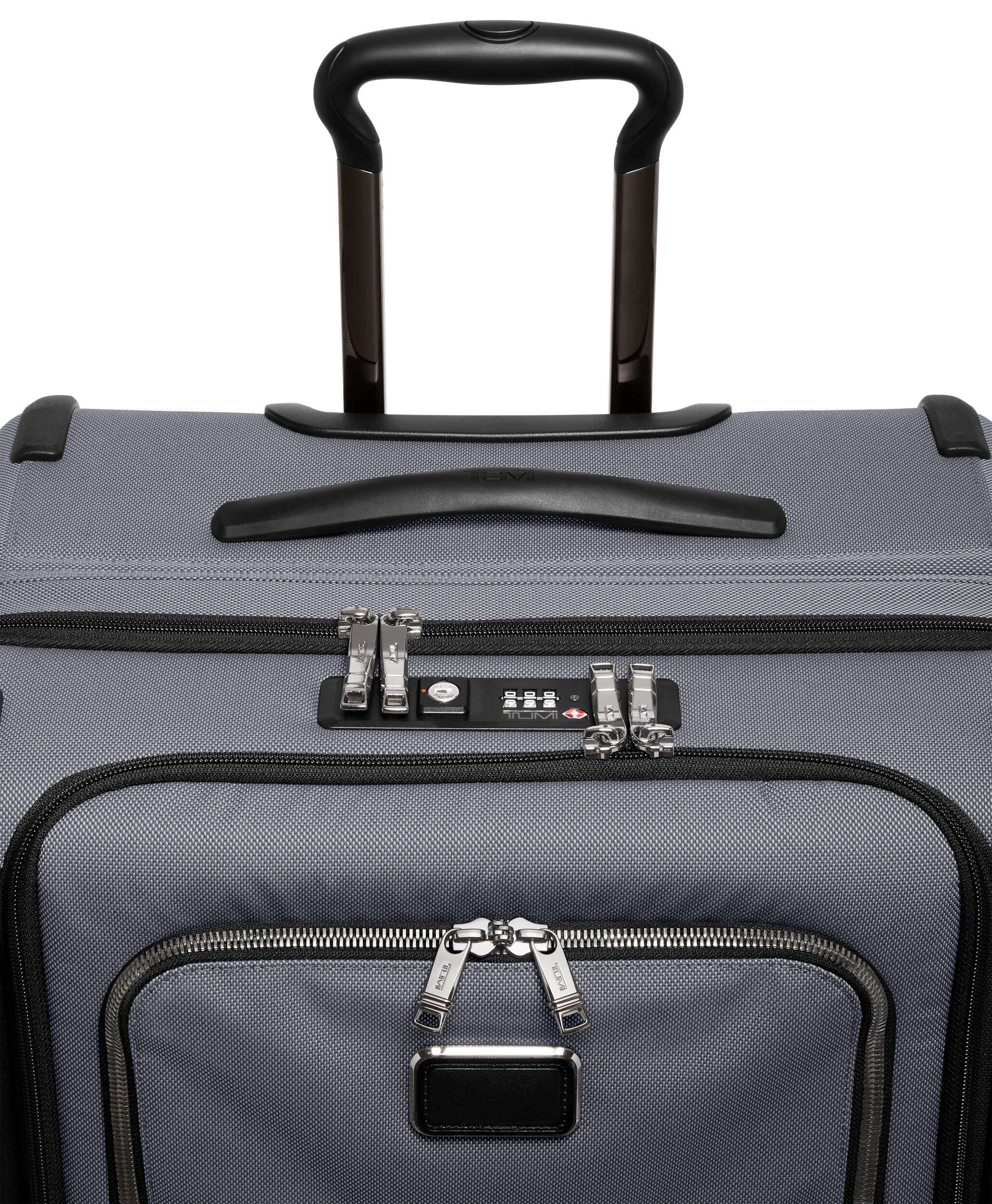TUMI 1度のみ使用　スーツケース正規品です